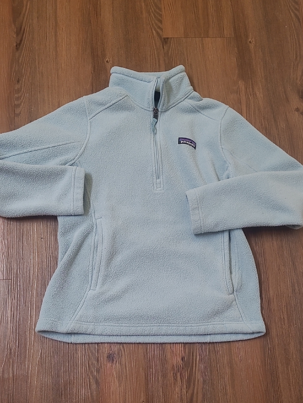 Patagonia women,sPale Blue 1/4 Zip Fleece Pullover used good S